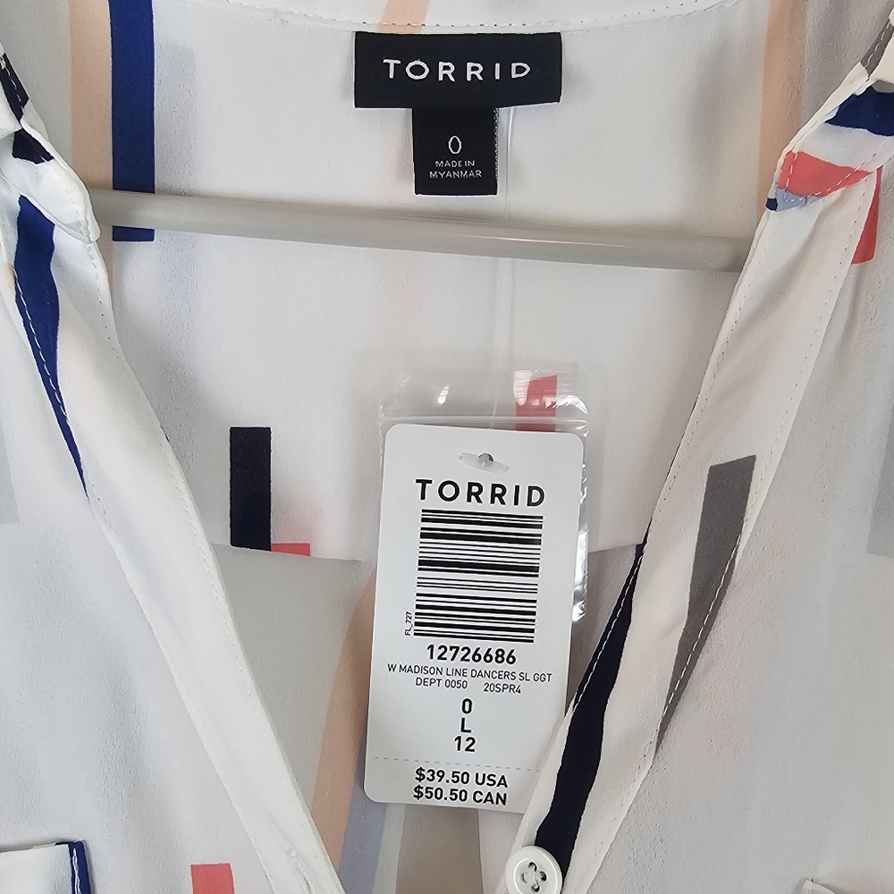 Torrid Madison Sleeveless Georgette Button-Front Blouse Abstract Stripe Size 12 - Picture 8 of 13